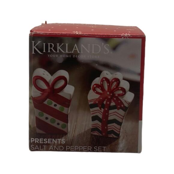 Kirklands Ceramic Wrapped Presents Christmas Gift Salt Pepper Shaker Set NIB - Picture 2 of 8
